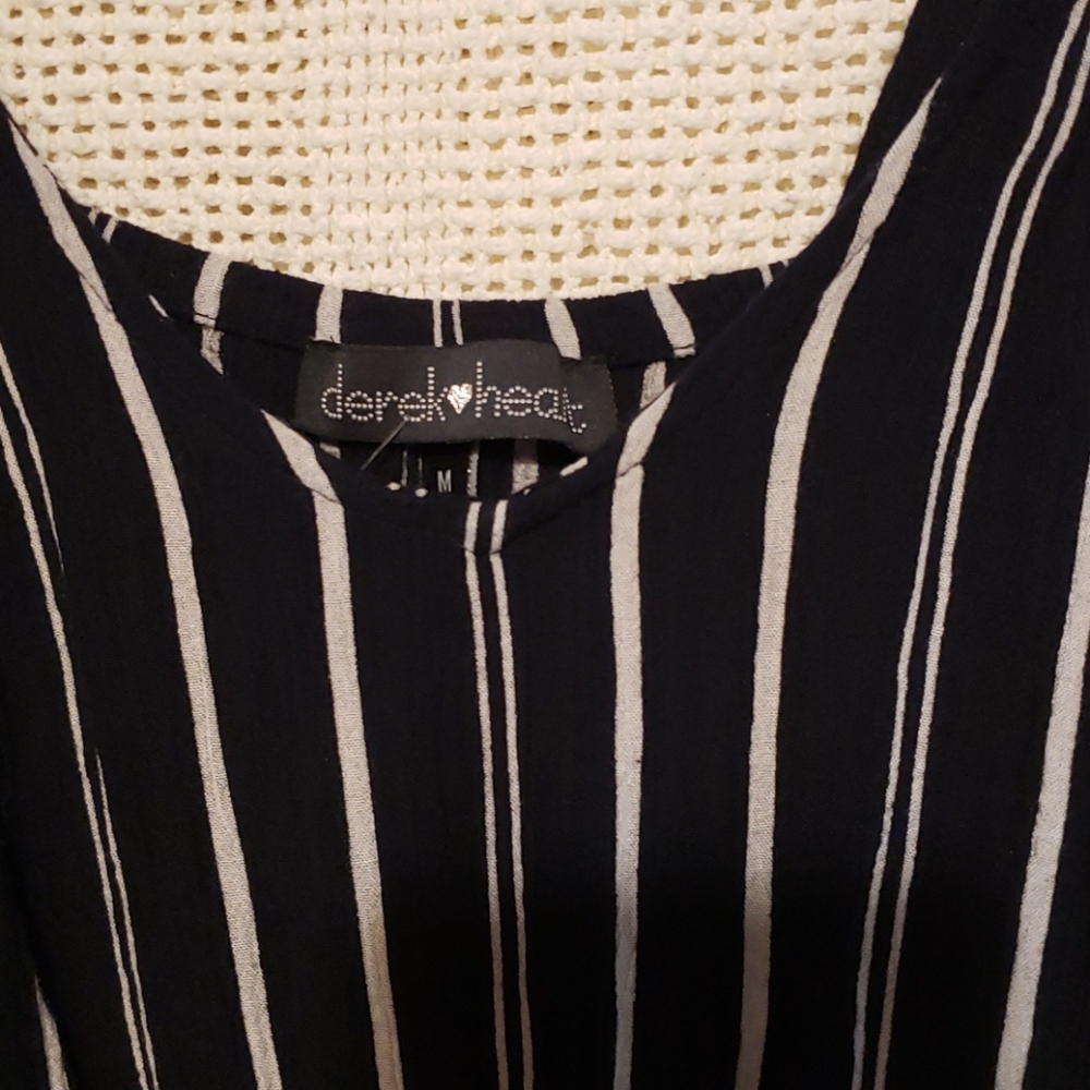 Derek Heart Romper - Picture 2 of 2